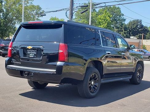 Used 2017 Chevrolet Suburban LT AWD/4WD image 6