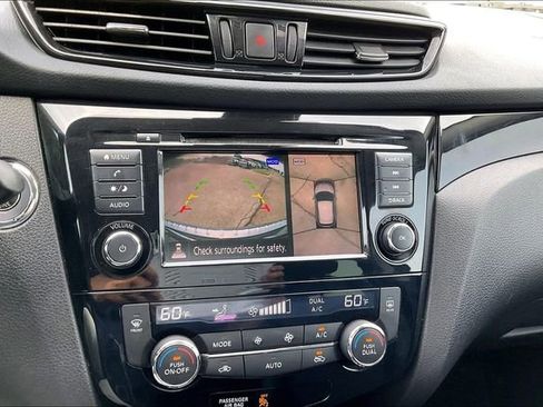 Certified 2021 Nissan Rogue Sport SV w/ Technology Package FWD image 19