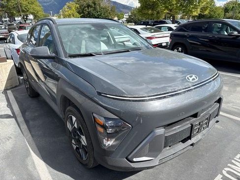 Used 2025 Hyundai Kona SEL AWD/4WD image 2