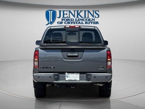 Used 2019 Nissan Frontier SV w/ Value Truck Package RWD image 11