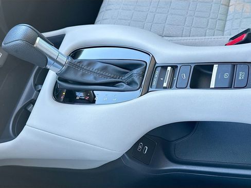 Used 2024 Honda HR-V LX image 21