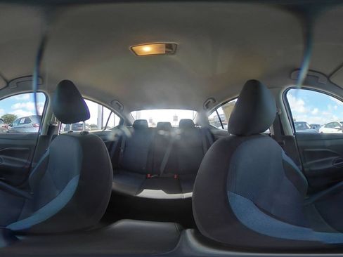 Used 2025 Nissan Versa SV FWD image 40