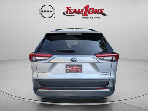 Used 2021 Toyota RAV4 Limited AWD/4WD image 7