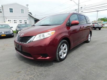 Used 2011 Toyota Sienna LE