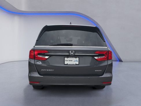 Used 2023 Honda Odyssey Touring image 4
