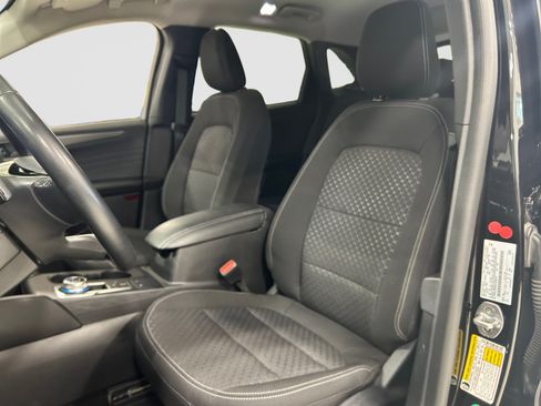 Certified 2024 Ford Escape Active AWD/4WD image 11