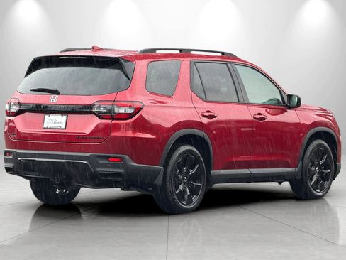 New 2026 Honda Pilot Black Edition image 2
