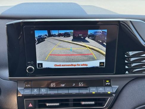 Used 2025 Toyota Camry LE image 19