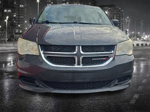 Used 2012 Dodge Grand Caravan SXT w/ Entertainment Group 1 image 10