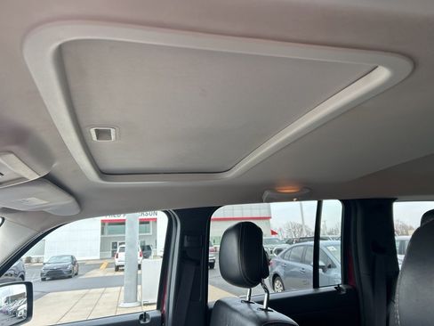 Used 2012 Jeep Liberty Limited Jet image 5