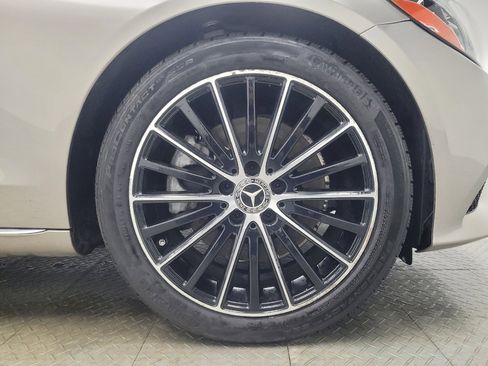 Used 2019 Mercedes-Benz C 300 Sedan w/ Premium Package image 31