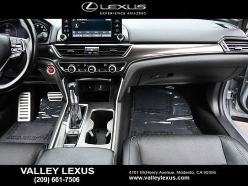 Used 2018 Honda Accord Sport image 7