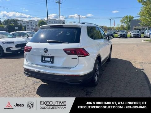 Used 2023 Volkswagen Tiguan SE AWD/4WD image 12