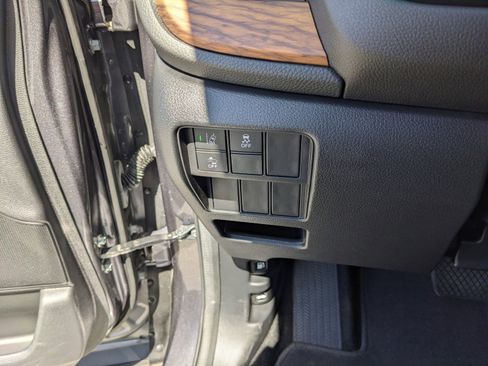 Used 2019 Honda CR-V EX image 32