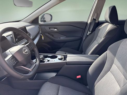 New 2026 Nissan Rogue SV w/ Cold Weather Package image 25