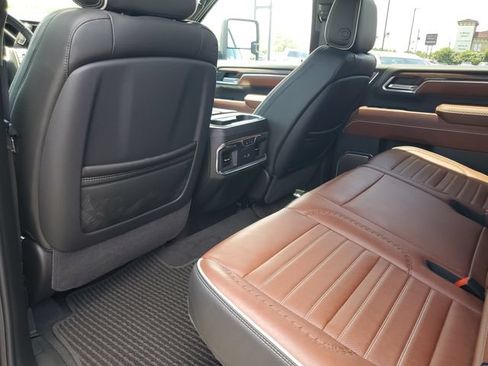 Used 2026 GMC Sierra 3500 Denali Ultimate AWD/4WD image 23