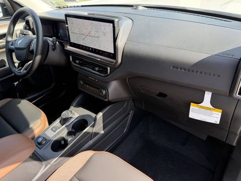 New 2026 Ford Bronco Sport Outer Banks w/ Outer Banks Tech Package+ AWD/4WD image 9