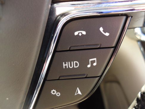 Used 2020 Lincoln Continental Reserve w/ Luxury Package image 23