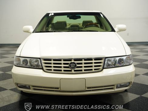 Used 1998 Cadillac Seville STS w/ Heated Seats Pkg image 17