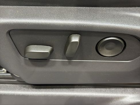 Used 2025 GMC Sierra 1500 AT4 w/ AT4 Premium Package image 19