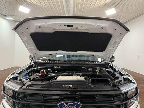 Used 2025 Ford Expedition Max Platinum image 19