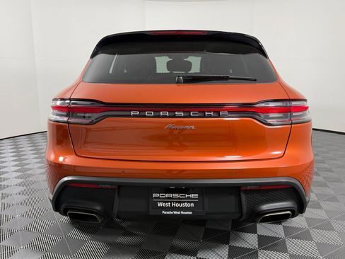 Certified 2024 Porsche Macan image 10