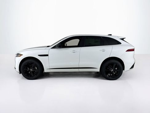 Used 2025 Jaguar F-PACE R-Dynamic S image 2
