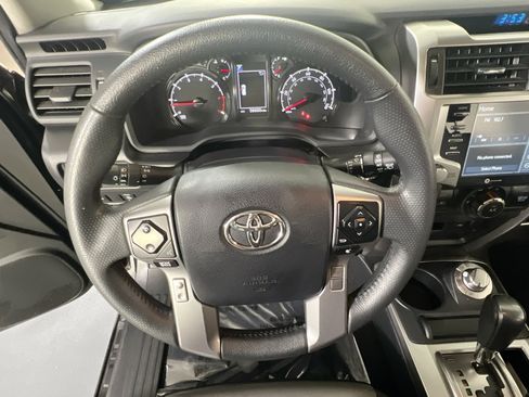 Used 2020 Toyota 4Runner SR5 Premium image 11