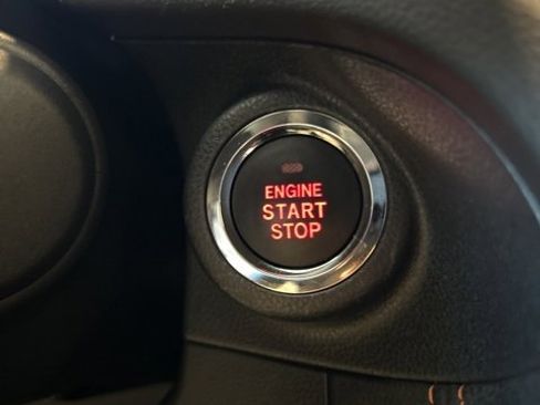 Used 2023 Subaru Crosstrek 2.0i Premium image 7