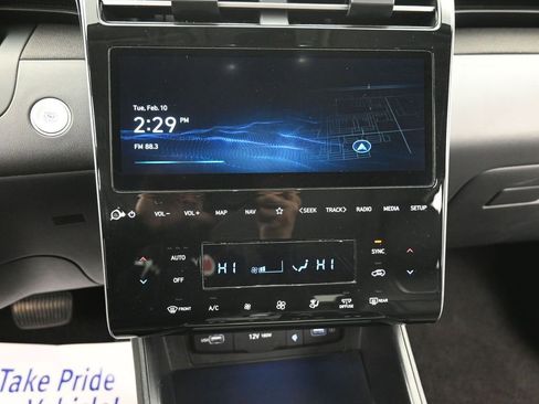 Used 2024 Hyundai Tucson Limited image 12