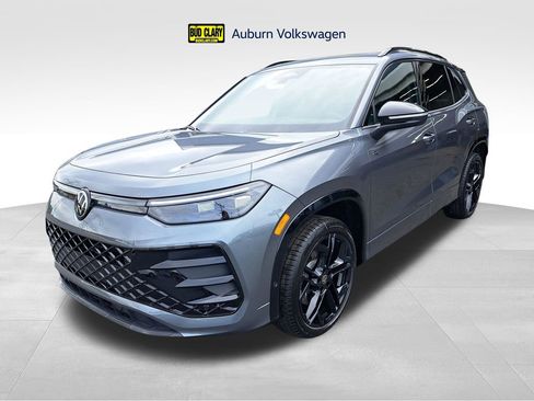 New 2025 Volkswagen Tiguan SE R-Line AWD/4WD image 1