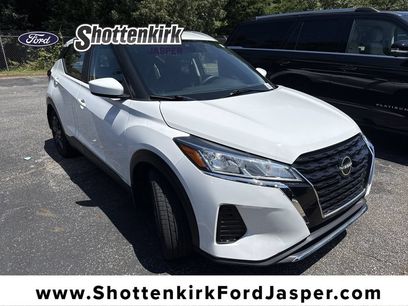 Used 2022 Nissan Kicks SV