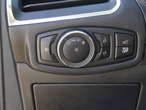 Used 2024 Ford Edge Titanium image 21