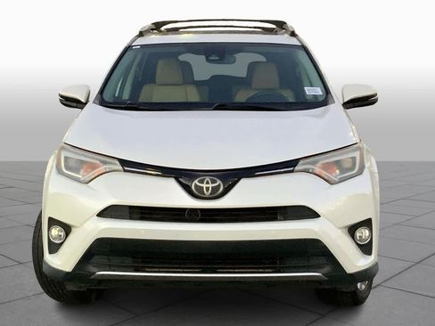 Used 2016 Toyota RAV4 Limited image 3