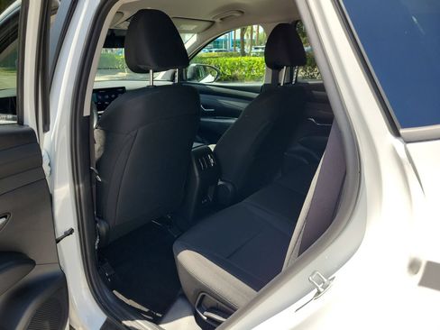 Used 2025 Hyundai Tucson SEL FWD image 9