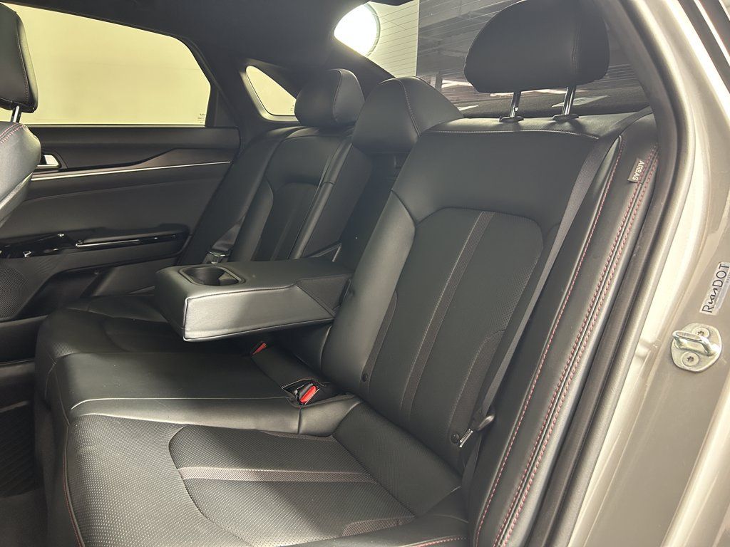 Used 2023 Kia K5 GT FWD image 27