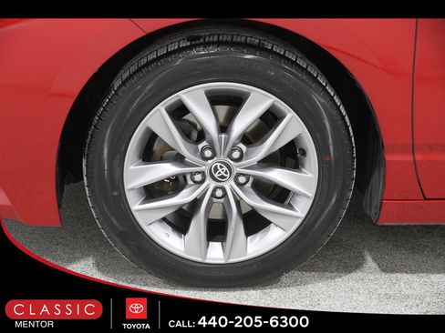 Certified 2021 Toyota Avalon XLE image 20