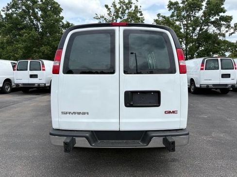 Used 2024 GMC Savana 2500 w/ Driver Convenience Package RWD image 4