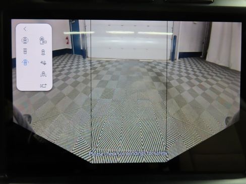 Used 2024 Ford F250 Lariat w/ Lariat Ultimate Package image 18