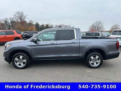 Certified 2025 Honda Ridgeline RTL image 3