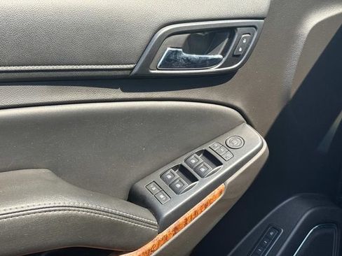 Used 2017 Chevrolet Suburban Premier image 28