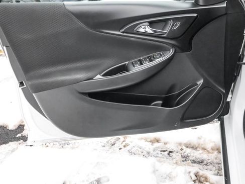 Used 2017 Chevrolet Malibu LS image 25