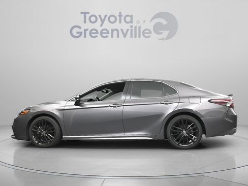 Certified 2022 Toyota Camry XSE FWD image 6