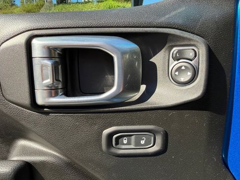 Used 2022 Jeep Wrangler Sport S image 12