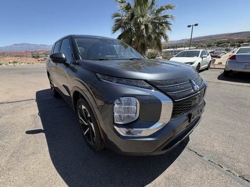 Used 2024 Mitsubishi Outlander FWD image 7