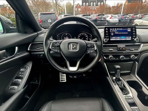 Used 2022 Honda Accord Sport image 5