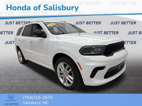 Used 2024 Dodge Durango GT image 1