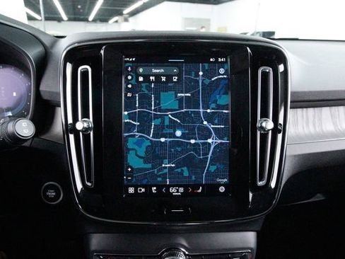 Certified 2023 Volvo XC40 B5 Plus w/ Protection Package Premier image 14