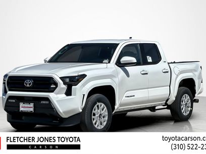 New 2025 Toyota Tacoma SR5