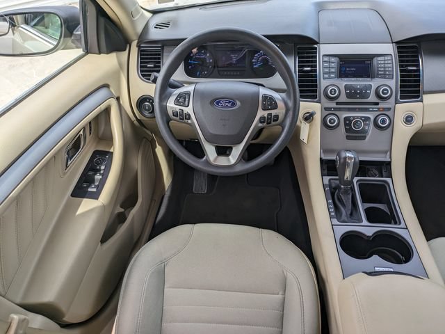 Used 2018 Ford Taurus SE FWD image 15